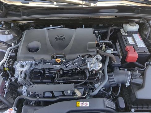 Used 2022 Toyota Camry SE w/ Carpet Mat Package (TMS) FWD image 32