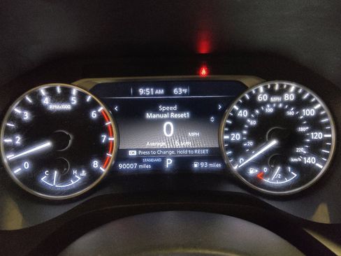 Used 2023 Nissan Rogue SV FWD image 23
