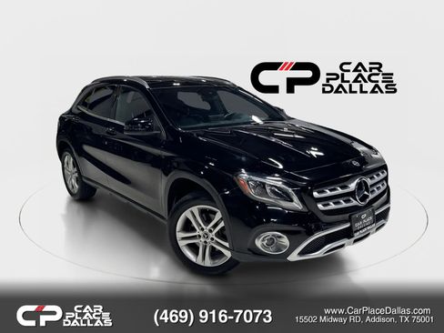 Used 2020 Mercedes-Benz GLA 250 4MATIC w/ Premium Package image 1