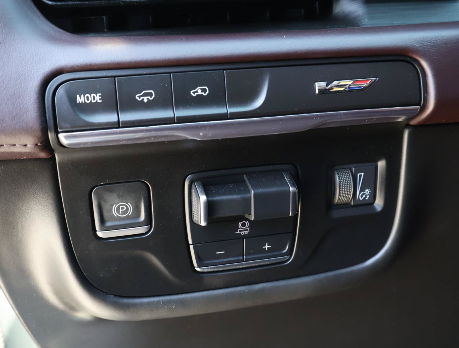 Used 2023 Cadillac Escalade V AWD/4WD image 31