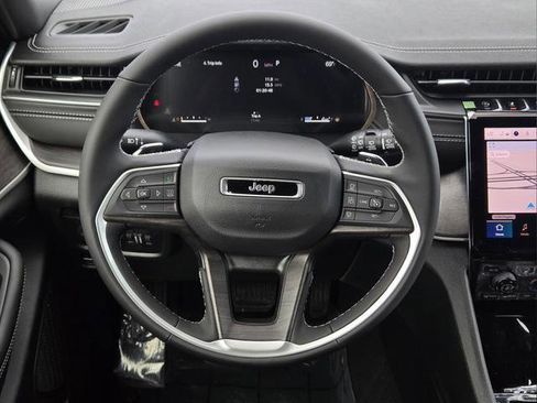 New 2025 Jeep Grand Cherokee Limited AWD/4WD image 26