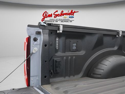 Used 2025 Ford F450 Platinum w/ FX4 Off-Road Package image 41