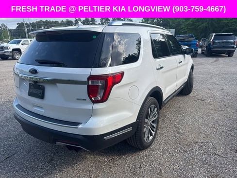 Used 2019 Ford Explorer Platinum image 9