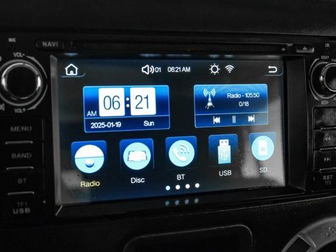 Used 2012 Jeep Wrangler Unlimited Sport image 23