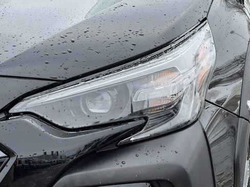 Used 2023 Subaru Outback Limited image 30