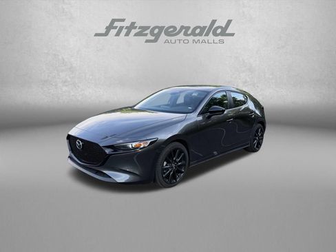 Used 2024 MAZDA MAZDA3 s FWD image 3