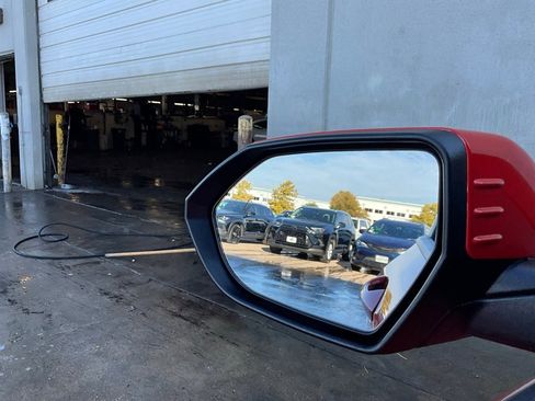 Used 2025 Hyundai Kona SEL image 19