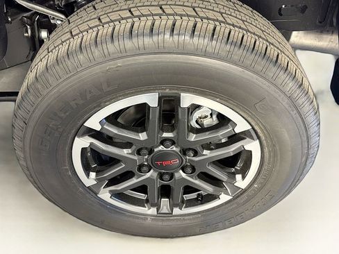 Used 2026 Toyota Tacoma TRD Sport AWD/4WD image 31