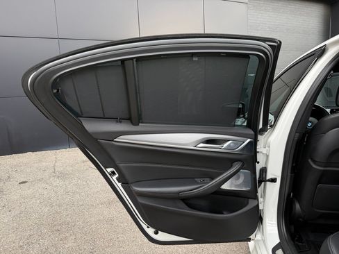Used 2018 BMW M550i xDrive AWD/4WD image 33