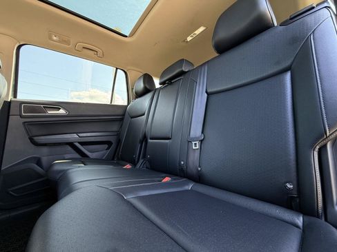 Used 2018 Volkswagen Atlas SEL AWD/4WD image 28