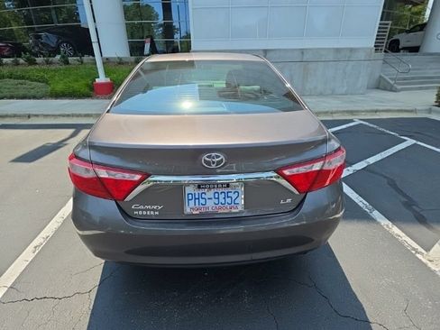 Used 2015 Toyota Camry LE FWD image 6