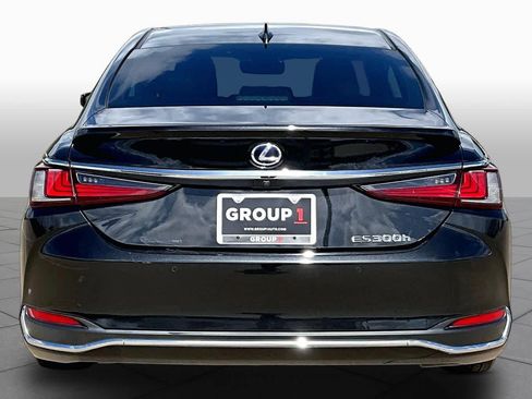 Used 2021 Lexus ES 300h Ultra Luxury w/ Accessory Package 2 FWD image 5