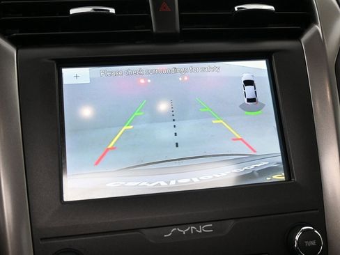 Used 2020 Ford Fusion SE image 14