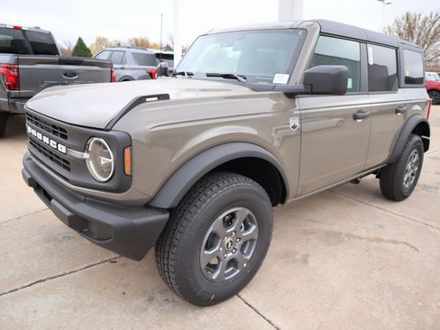 New 2025 Ford Bronco Big Bend image 11