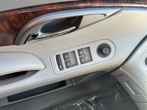 Used 2013 Buick LaCrosse Premium image 32