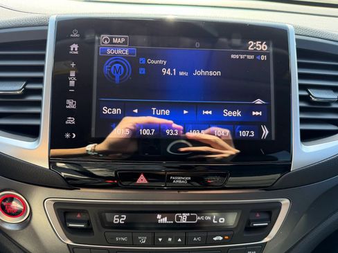 Used 2018 Honda Pilot EX-L image 19