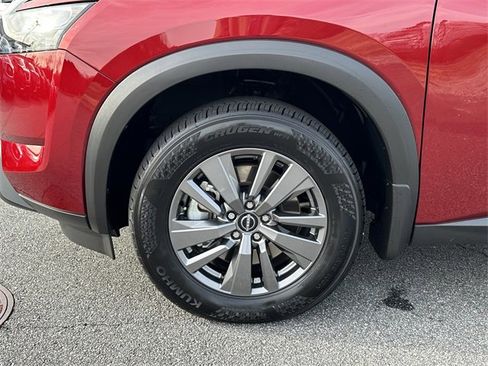 Certified 2025 Nissan Pathfinder SV w/ SV Premium Package image 12
