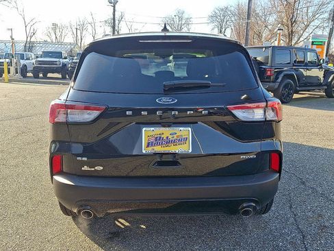 Certified 2022 Ford Escape SE w/ SE Sport Appearance Package AWD/4WD image 4