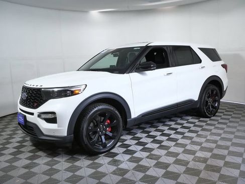 Certified 2022 Ford Explorer ST w/ Equipment Group 401A AWD/4WD image 5