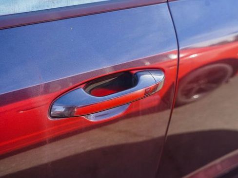 Certified 2023 Kia Niro EX Touring image 8