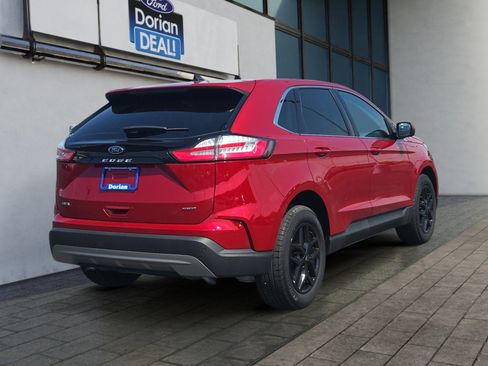 Used 2023 Ford Edge SEL w/ Convenience Package AWD/4WD image 3