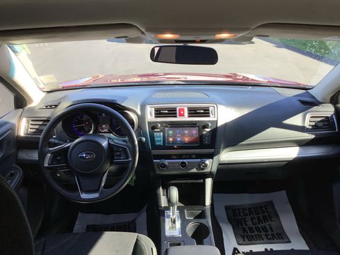 Used 2019 Subaru Outback 2.5i image 10