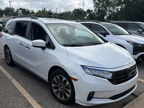 Used 2021 Honda Odyssey EX-L image 3