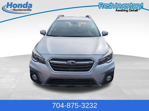 Used 2019 Subaru Outback 2.5i Limited image 3