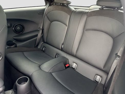 Used 2023 MINI Cooper SE image 26