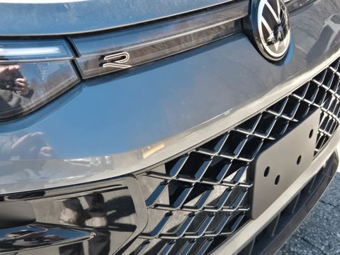 New 2026 Volkswagen Tiguan SE R-Line AWD/4WD image 6