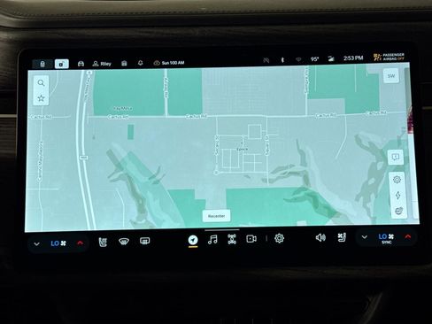 Used 2022 Rivian R1T Adventure image 13