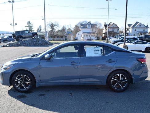 New 2025 Nissan Sentra SV image 1