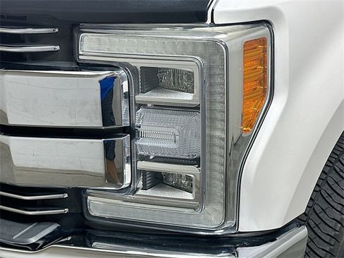 Used 2019 Ford F350 Lariat w/ Lariat Ultimate Package image 24