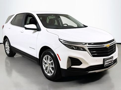 Certified 2024 Chevrolet Equinox LT FWD image 3