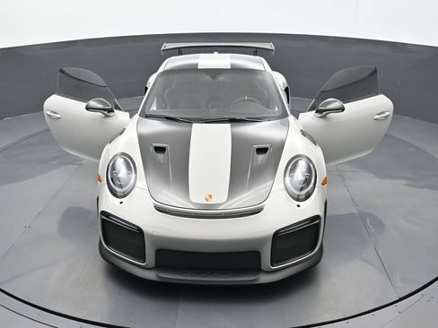 Certified 2019 Porsche 911 GT2 RS w/ Weissach Package RWD image 28