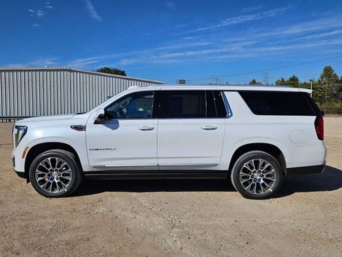New 2026 GMC Yukon XL Denali w/ Sun & Power Step Package image 2