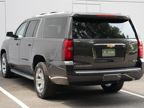 Used 2015 Chevrolet Suburban LTZ RWD image 54