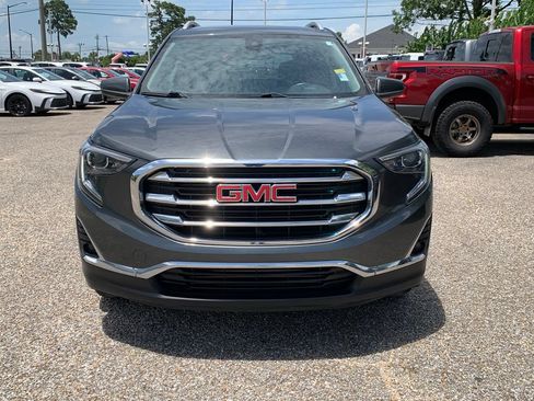 Used 2019 GMC Terrain SLT w/ Preferred Package FWD image 4