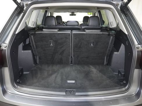 Used 2024 Volkswagen Atlas SE AWD/4WD image 7