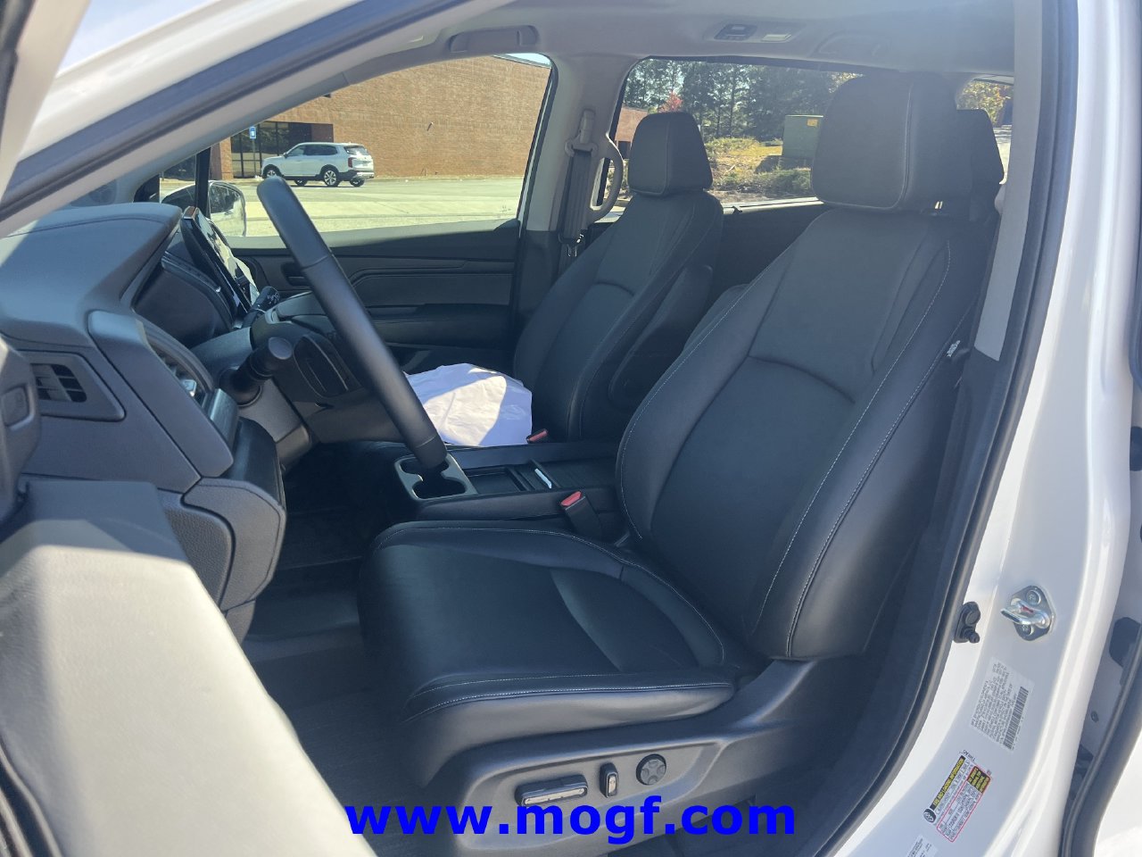 Used 2024 Honda Odyssey EX-L image 18