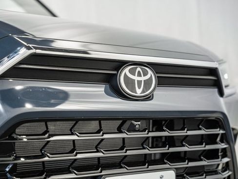 New 2026 Toyota Grand Highlander Limited image 12