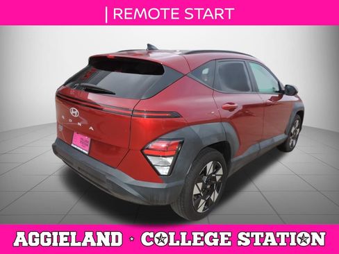 Used 2024 Hyundai Kona SEL FWD image 4