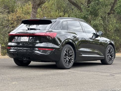 Used 2024 Audi Q8 e-tron Prestige w/ Prestige Package AWD/4WD image 5