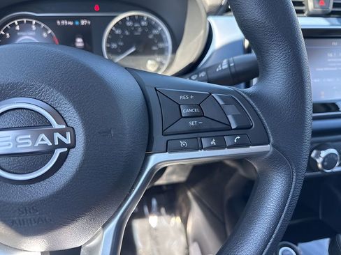 Used 2025 Nissan Versa SV image 14