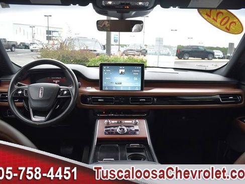 Used 2022 Lincoln Aviator Reserve image 3