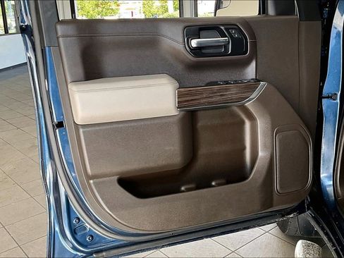 Used 2019 Chevrolet Silverado 1500 LT w/ All-Star Edition AWD/4WD image 18