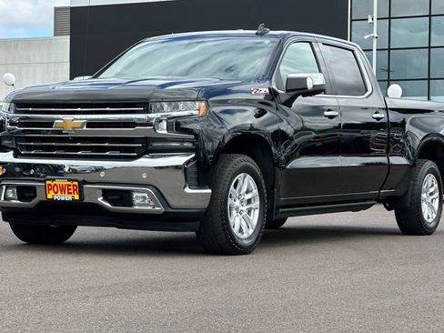 Used 2019 Chevrolet Silverado 1500 LTZ w/ LTZ Plus Package AWD/4WD image 8