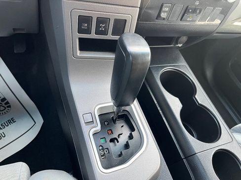 Used 2014 Toyota Sequoia SR5 AWD/4WD image 17