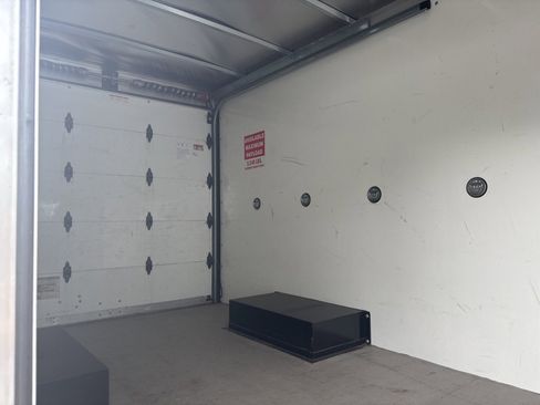 Used 2022 Ford Transit 350 DRW image 23