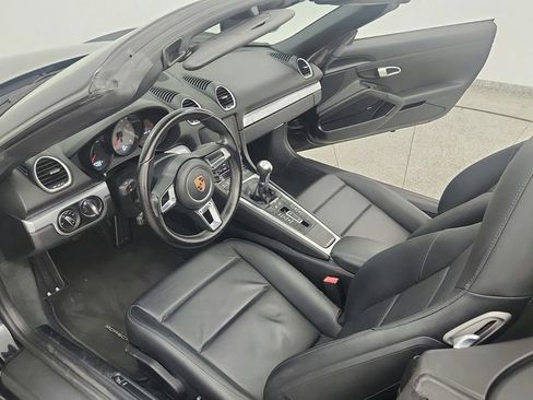 Used 2018 Porsche 718 Boxster S RWD image 30